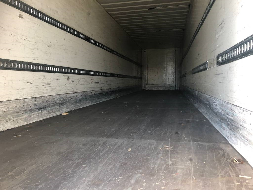 Krone 13,60m umpiputki vaikka varastoksi - Varevogn sættevogn: billede 3 Krone 13,60m umpiputki vaikka varastoksi - Varevogn sættevogn: billede 3