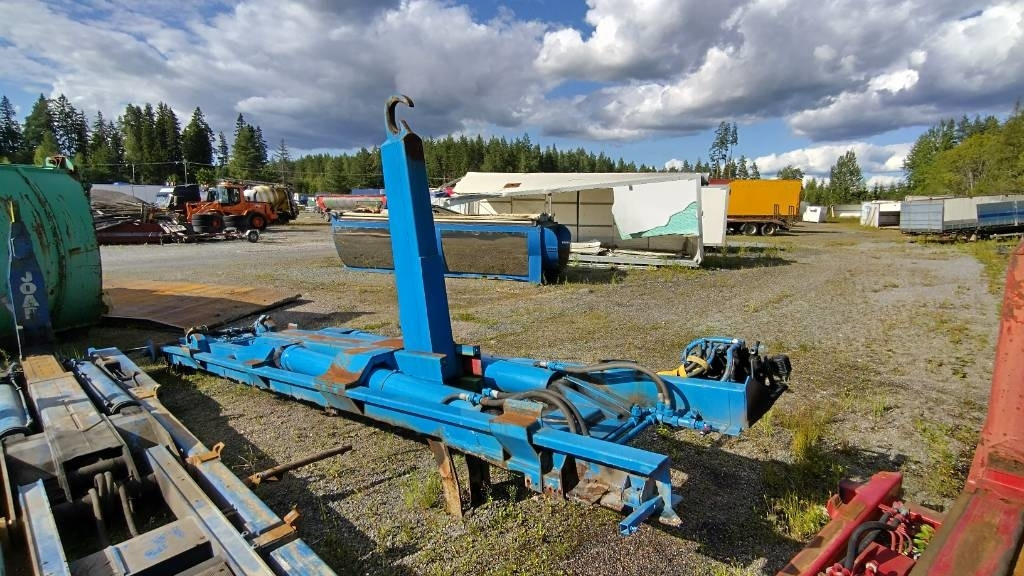 VAK Koukkulaite 22tn 6,6m - Kroghejs/ Liftdumper: billede 1 VAK Koukkulaite 22tn 6,6m - Kroghejs/ Liftdumper: billede 1