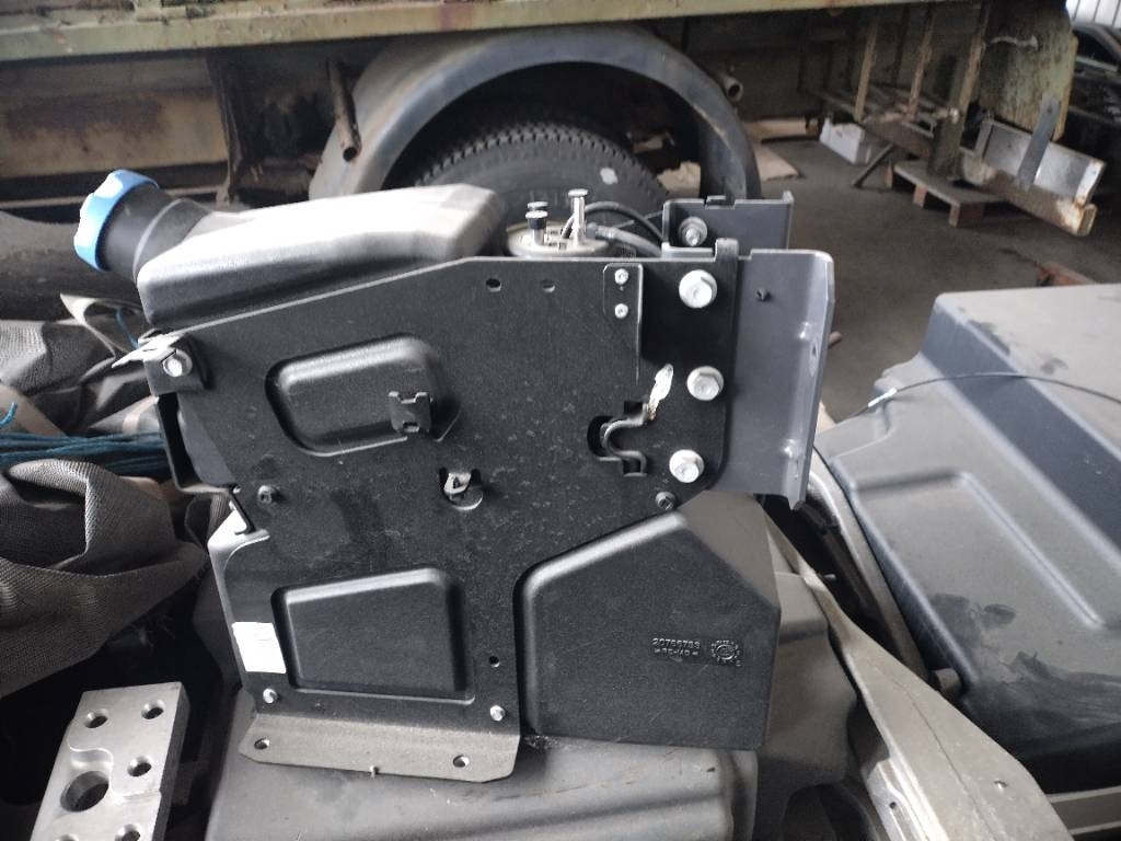 Volvo Adblue säiliö FL - Ramme/ Chassis for Lastbil: billede 4 Volvo Adblue säiliö FL - Ramme/ Chassis for Lastbil: billede 4
