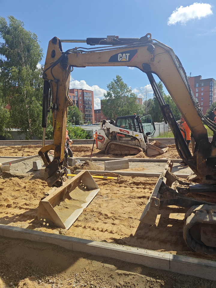 CATERPILLAR 305E2 - Minigravemaskine: billede 3 CATERPILLAR 305E2 - Minigravemaskine: billede 3