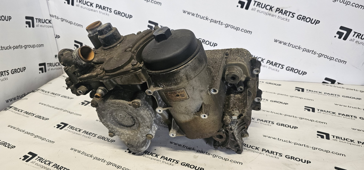 Mercedes Benz Actros MP4 EURO6, EURO 6 emission oil filter housing, oil cooler , 4711800712, 4711800012, 4711800212, 4711800312, 4711704710, 4711800265, 4711801065, 4721840380, 4721841980, 4721800309, - Oliekøler for Lastbil: billede 1 Mercedes Benz Actros MP4 EURO6, EURO 6 emission oil filter housing, oil cooler , 4711800712, 4711800012, 4711800212, 4711800312, 4711704710, 4711800265, 4711801065, 4721840380, 4721841980, 4721800309, - Oliekøler for Lastbil: billede 1