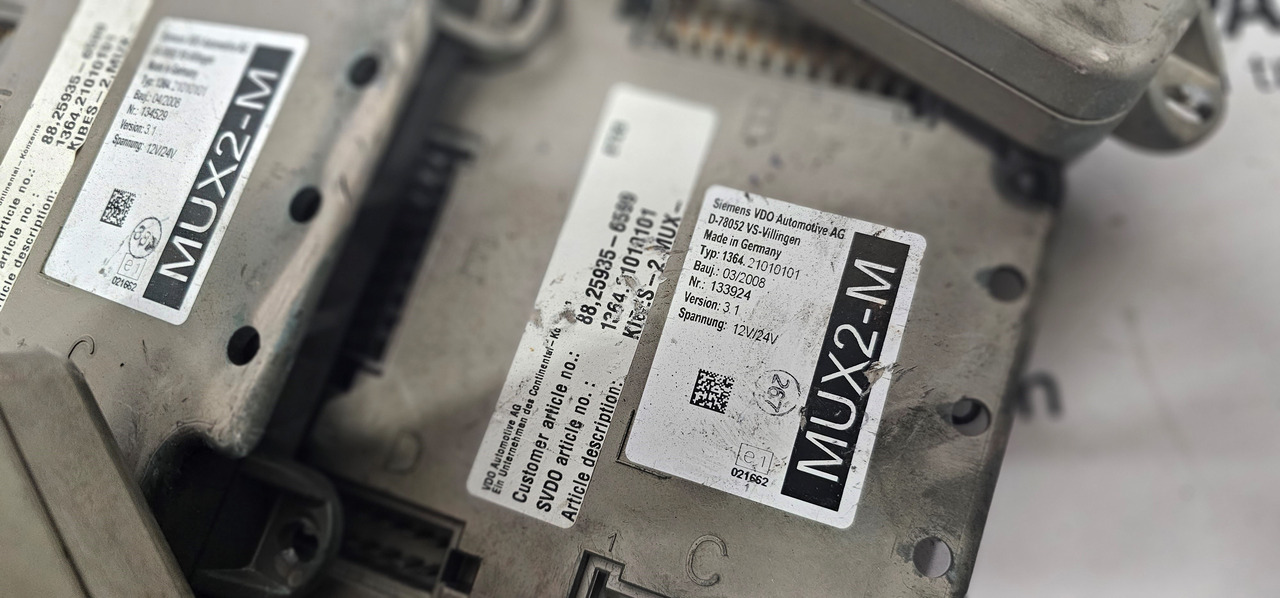 SCANIA SCANIA T, P, G, R, L, S, MUX2-M control unit, MUX2 - M, Ecu Scania F K N-Series Coach Trucks, SOLARIS, NOS Continental Automotive Multiplex Node MUX2-B D-78052, Multiplex MUX2-M VDO Siemens Truck Coac - Kontrol blok for Lastbil: billede 2 SCANIA SCANIA T, P, G, R, L, S, MUX2-M control unit, MUX2 - M, Ecu Scania F K N-Series Coach Trucks, SOLARIS, NOS Continental Automotive Multiplex Node MUX2-B D-78052, Multiplex MUX2-M VDO Siemens Truck Coac - Kontrol blok for Lastbil: billede 2