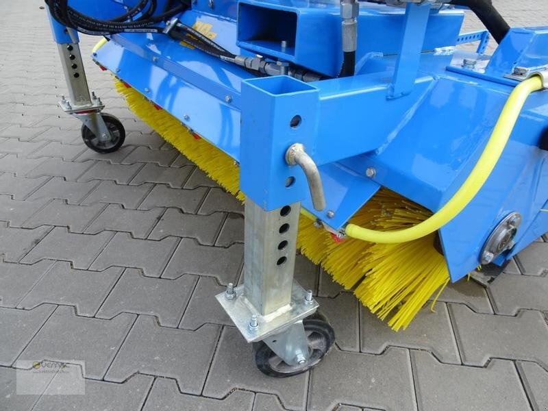 Vemac Kehrmaschine 150 180 230 250 280 Kehrbürste Kehrbesen Traktor NEU - Børste til fejemaskiner: billede 3 Vemac Kehrmaschine 150 180 230 250 280 Kehrbürste Kehrbesen Traktor NEU - Børste til fejemaskiner: billede 3