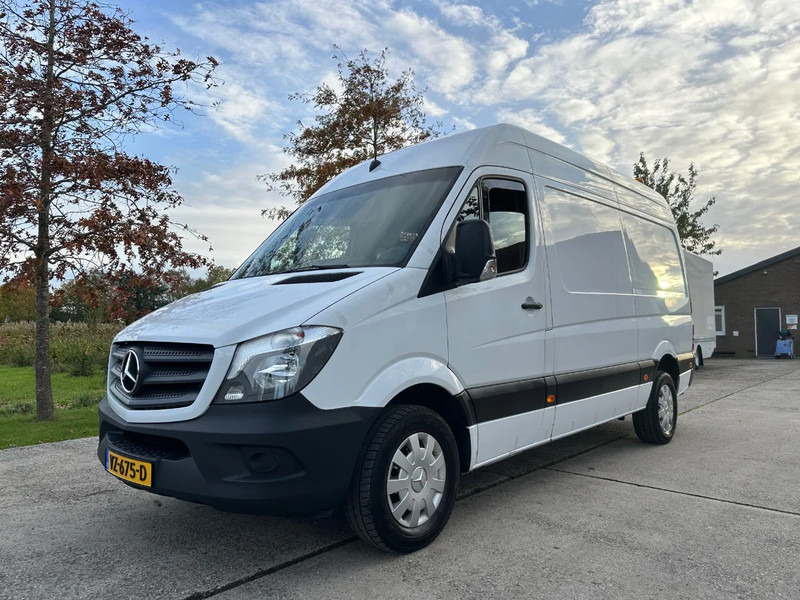 Mercedes-Benz Sprinter 313 CDI / L2H2 / AUTOMAAT / NL BUS / 130 PK / 2-ZITS / CC / AIRCO / CAMERA - Varevogn: billede 1 Mercedes-Benz Sprinter 313 CDI / L2H2 / AUTOMAAT / NL BUS / 130 PK / 2-ZITS / CC / AIRCO / CAMERA - Varevogn: billede 1