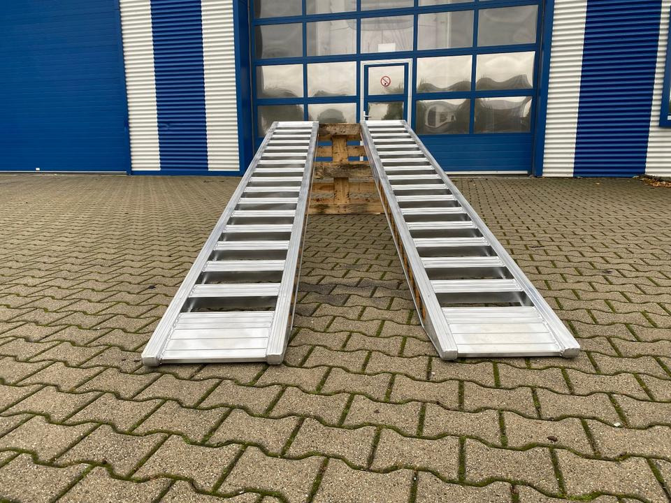 Alurampen Satz 3,50M 2000KG Minibagger Minilader Quad Auffahrrampe *INKL.19% MWST* - Læsserampe: billede 3 Alurampen Satz 3,50M 2000KG Minibagger Minilader Quad Auffahrrampe *INKL.19% MWST* - Læsserampe: billede 3