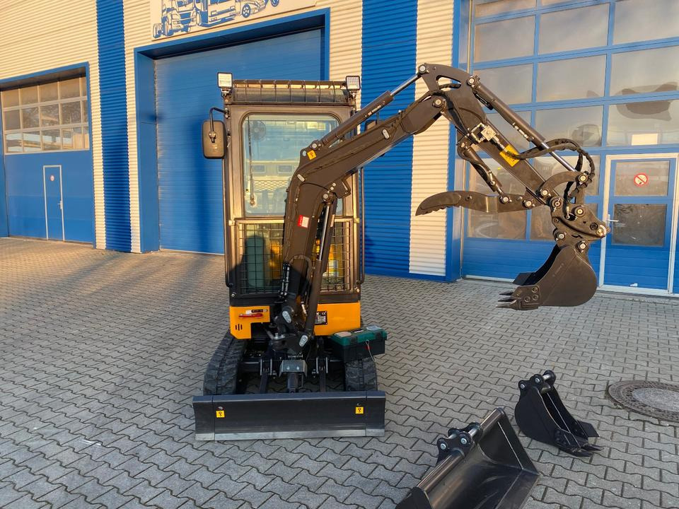 Minigravemaskine Minibagger BK2000NKSR inkl. Zubehörpaket *INKL.19% MWST*BERGER KRAUS*KUBOTA* KLIMA*SCHWENKARM*VERSTELLFAHRWERK*: billede 9 Minigravemaskine Minibagger BK2000NKSR inkl. Zubehörpaket *INKL.19% MWST*BERGER KRAUS*KUBOTA* KLIMA*SCHWENKARM*VERSTELLFAHRWERK*: billede 9