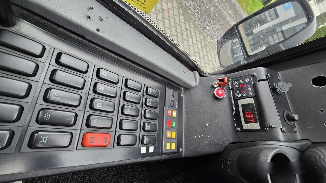 IVECO FIRST - AIRCO + WEBASTO + 29 PLACE - EURO VI - Bybus: billede 5 IVECO FIRST - AIRCO + WEBASTO + 29 PLACE - EURO VI - Bybus: billede 5