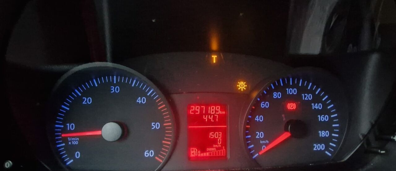 Leje en Volkswagen Crafter / 2 x AIRCO / 23 PLACES / IMPORT FRANCE Volkswagen Crafter / 2 x AIRCO / 23 PLACES / IMPORT FRANCE: billede 15