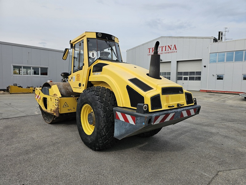 BOMAG BW213DH-4 BVC - Kompaktor: billede 2 BOMAG BW213DH-4 BVC - Kompaktor: billede 2
