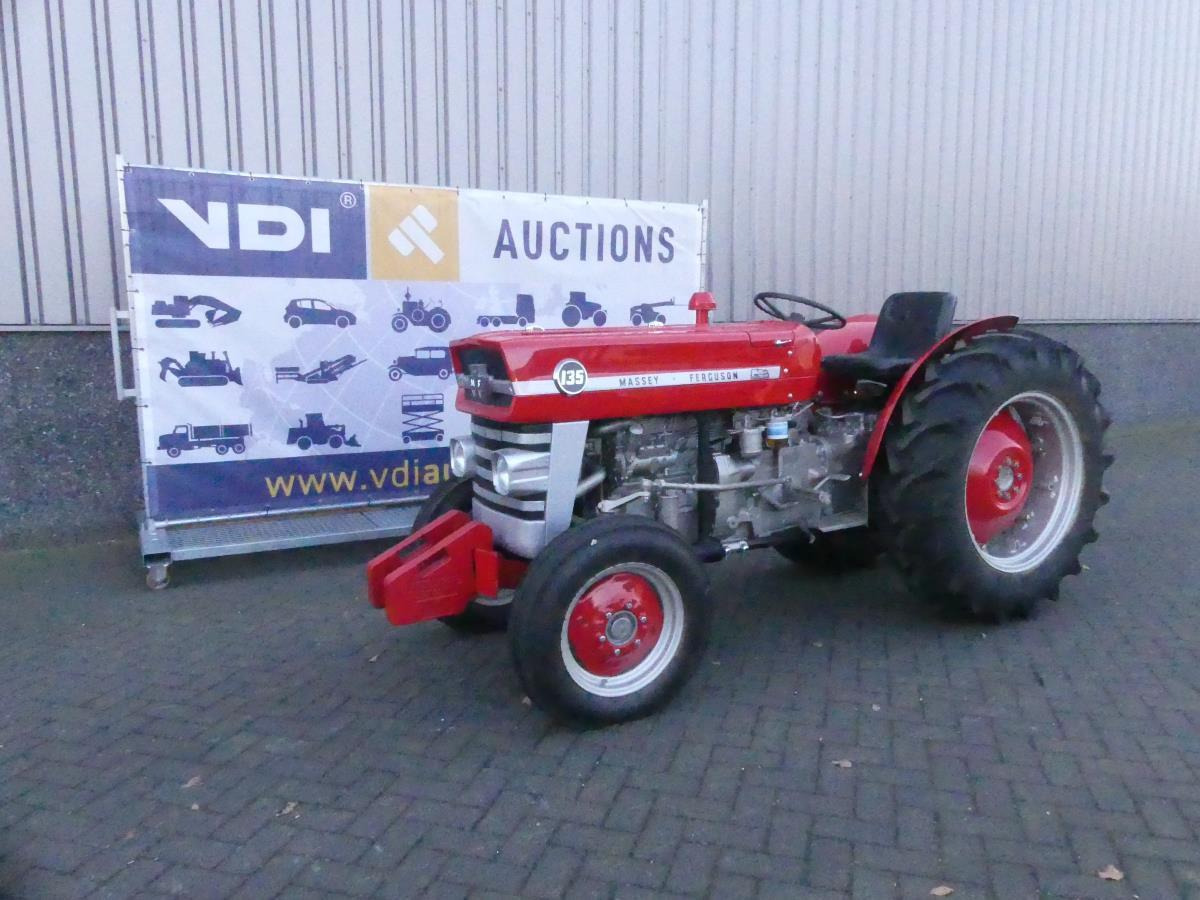 Massey-Ferguson 135 Vinyard - Traktor: billede 1 Massey-Ferguson 135 Vinyard - Traktor: billede 1