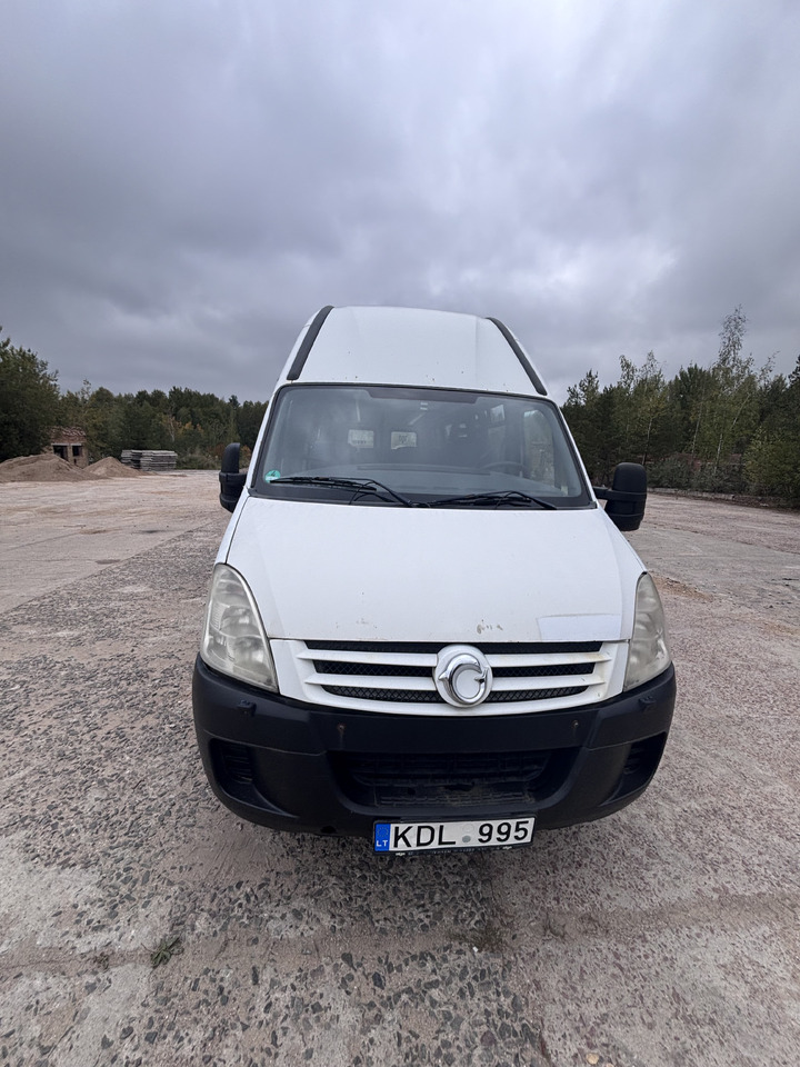 IVECO Daily - Minibus, Persontransport: billede 2 IVECO Daily - Minibus, Persontransport: billede 2