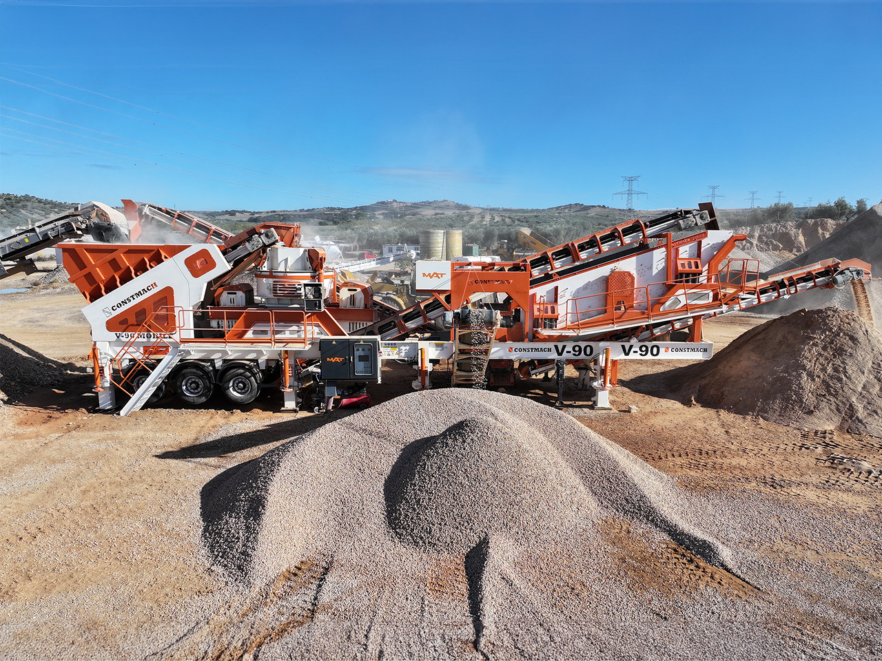 Constmach Concasseur À Impact À Axe Vertical Mobile D'une Capacité De 250 T/H - Mobil knuser: billede 1 Constmach Concasseur À Impact À Axe Vertical Mobile D'une Capacité De 250 T/H - Mobil knuser: billede 1