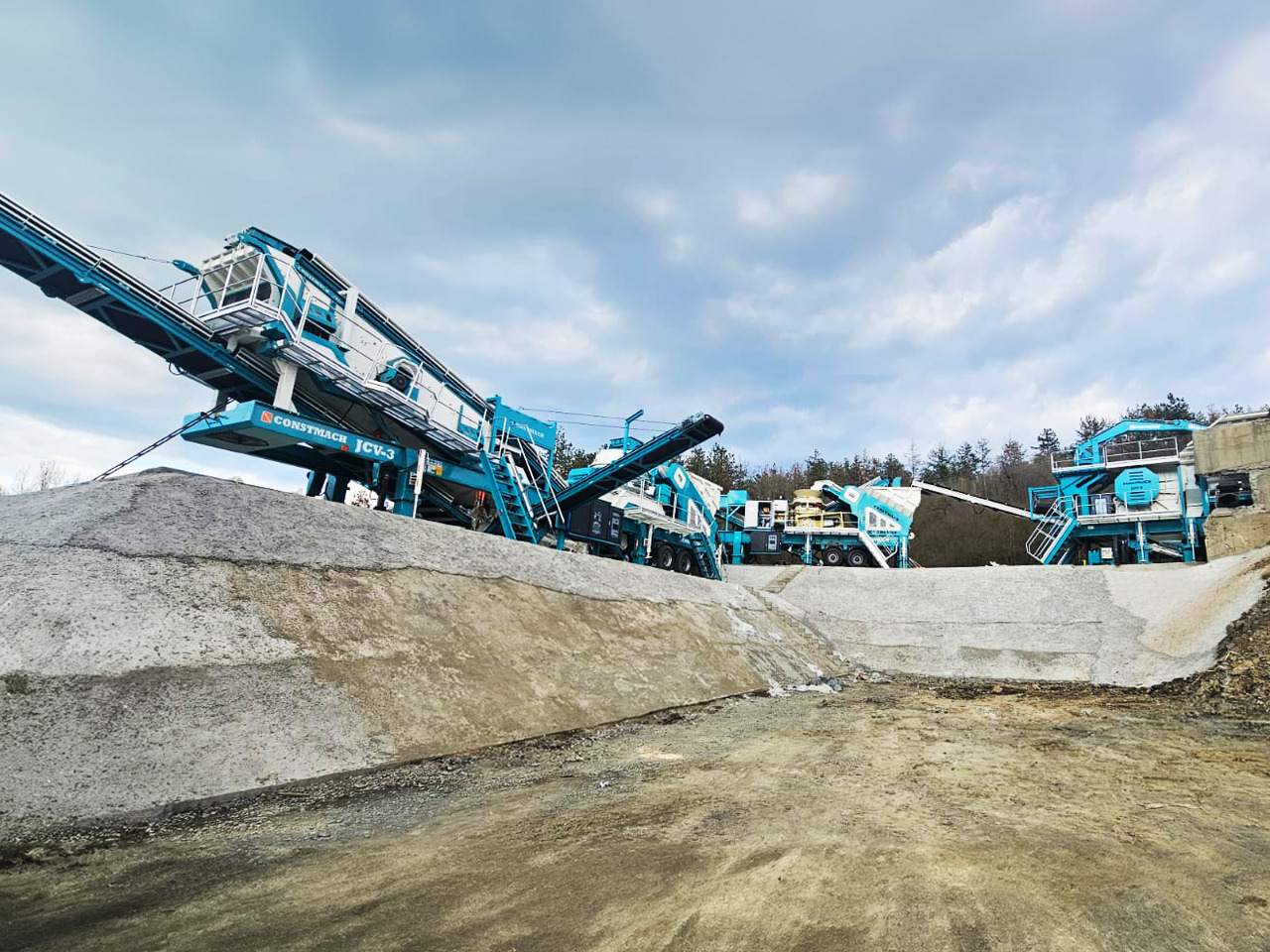 Constmach Station Mobile De Concassage À Percussion D'une Capacité De Production De 300 Tonnes - Mobil knuser: billede 2 Constmach Station Mobile De Concassage À Percussion D'une Capacité De Production De 300 Tonnes - Mobil knuser: billede 2