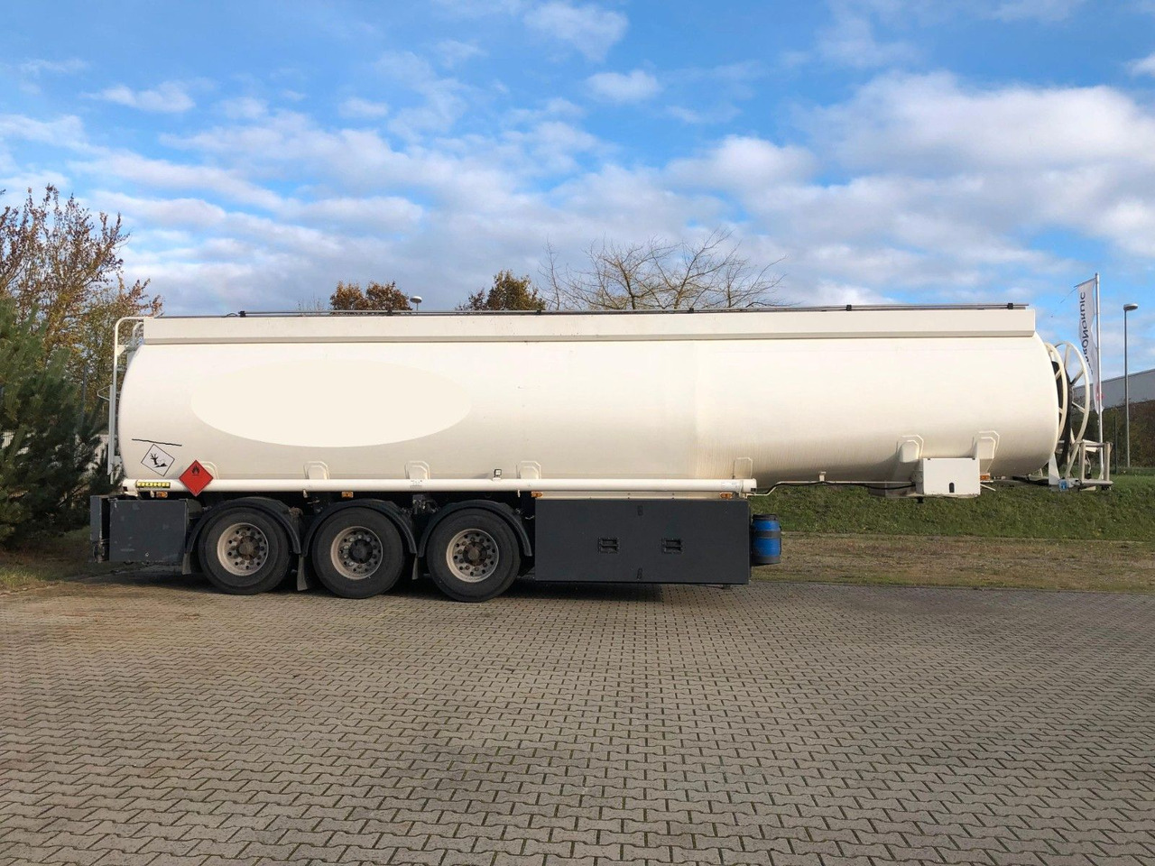 ROHR TAL-A-ZE 4Kammern*ADR*BENZIN*DIESEL*HEIZÖL - Tanksættevogn: billede 4 ROHR TAL-A-ZE 4Kammern*ADR*BENZIN*DIESEL*HEIZÖL - Tanksættevogn: billede 4