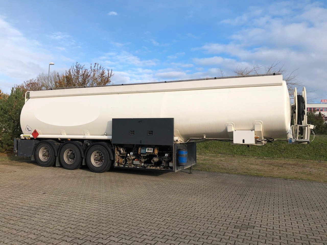 ROHR TAL-A-ZE 4Kammern*ADR*BENZIN*DIESEL*HEIZÖL - Tanksættevogn: billede 3 ROHR TAL-A-ZE 4Kammern*ADR*BENZIN*DIESEL*HEIZÖL - Tanksættevogn: billede 3