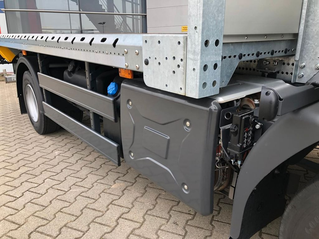 Renault D 10.210 Klima*PTO*Motor Bremse*Blatt Federung Renault D10.210 Klima*2PTO*Motor Bremse*Blatt*Auch Miete - Lastbil med lad: billede 5 Renault D 10.210 Klima*PTO*Motor Bremse*Blatt Federung Renault D10.210 Klima*2PTO*Motor Bremse*Blatt*Auch Miete - Lastbil med lad: billede 5