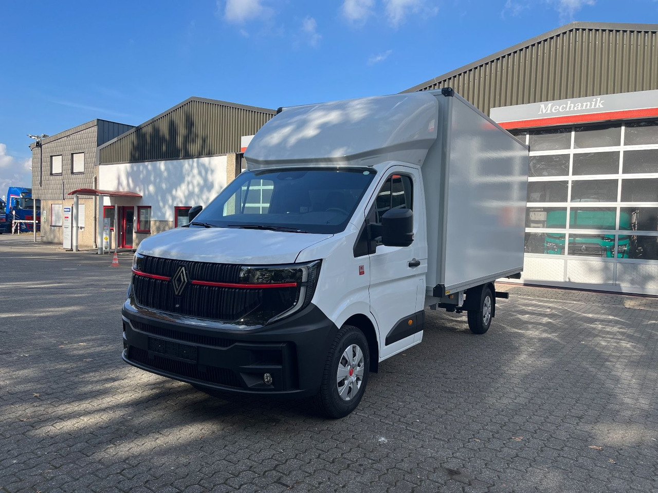 Renault MASTER MIT HUMBAUR KOFFERAUFBAU - Varebil med kasse: billede 1 Renault MASTER MIT HUMBAUR KOFFERAUFBAU - Varebil med kasse: billede 1