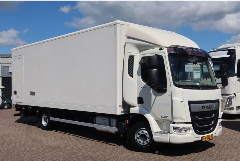 DAF LF 230 Bak+Klep Dhollandia 1500 kg Euro 6 - Lastbil varevogn: billede 2 DAF LF 230 Bak+Klep Dhollandia 1500 kg Euro 6 - Lastbil varevogn: billede 2