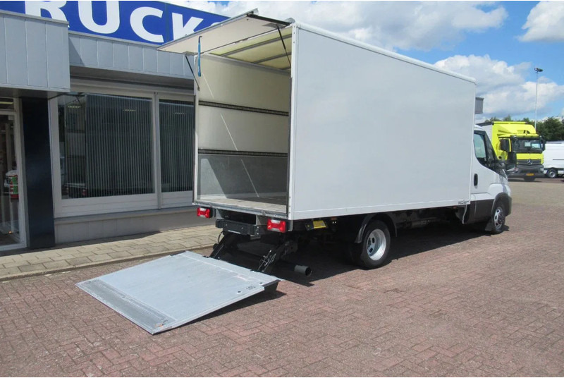 Iveco Daily 35C16 Bak+Klep Automaat - Varebil med kasse: billede 3 Iveco Daily 35C16 Bak+Klep Automaat - Varebil med kasse: billede 3