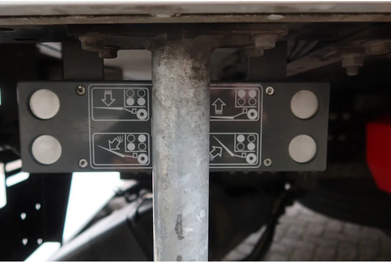 Lastbil varevogn Mitsubishi Canter 7 C 18 Bak + klep 1000KG Euro 6: billede 10