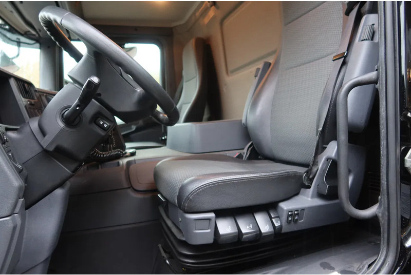 Scania P250 Bak+ Klep Dhollandia 1500 kg. Black line - Lastbil varevogn: billede 5 Scania P250 Bak+ Klep Dhollandia 1500 kg. Black line - Lastbil varevogn: billede 5