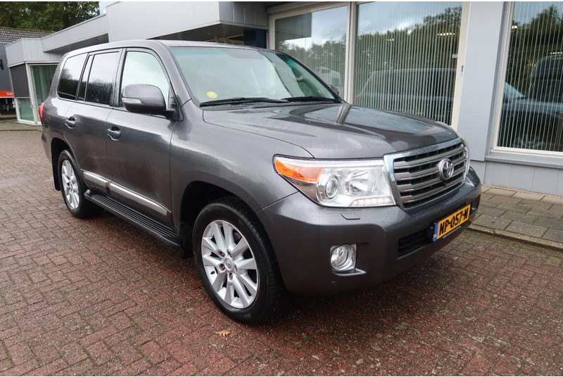 Toyota Land Cruiser V8 200 V8. 4.5D Executive. 7 Persoons. Luchtvering. Marge voertuig - Bil: billede 2 Toyota Land Cruiser V8 200 V8. 4.5D Executive. 7 Persoons. Luchtvering. Marge voertuig - Bil: billede 2