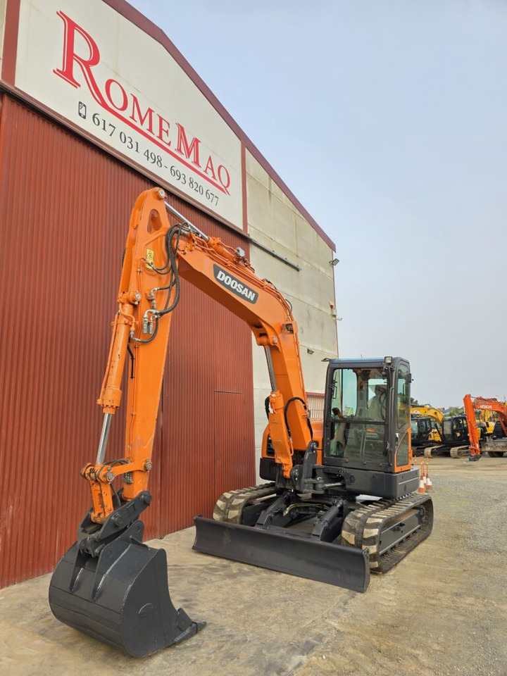 DOOSAN DX85R-3 - Minigravemaskine: billede 3 DOOSAN DX85R-3 - Minigravemaskine: billede 3