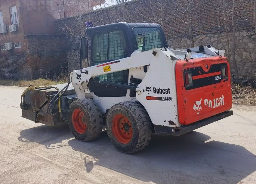 BOBCAT S550 - Skridstyret minilæsser: billede 1 BOBCAT S550 - Skridstyret minilæsser: billede 1