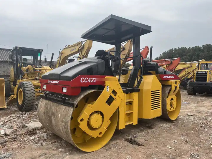 High Quality Used Industrial Compactor Machine Dynapac Cc 422 Hydraulic Vibrating Road Roller For Sale With High Quality - Vejtromle: billede 4 High Quality Used Industrial Compactor Machine Dynapac Cc 422 Hydraulic Vibrating Road Roller For Sale With High Quality - Vejtromle: billede 4