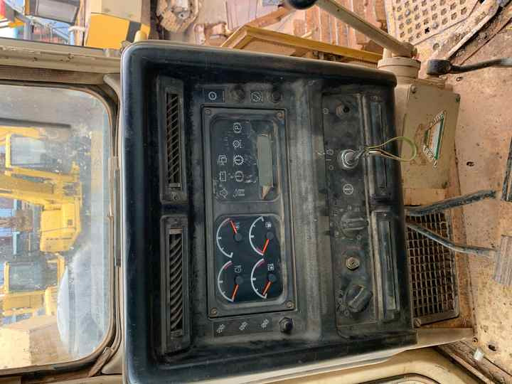 Japan Imported Caterpillar D7R Bulldozer Japan Original Cat D7G D7R D9n D8r Used Bulldozers - Bulldozer: billede 5 Japan Imported Caterpillar D7R Bulldozer Japan Original Cat D7G D7R D9n D8r Used Bulldozers - Bulldozer: billede 5