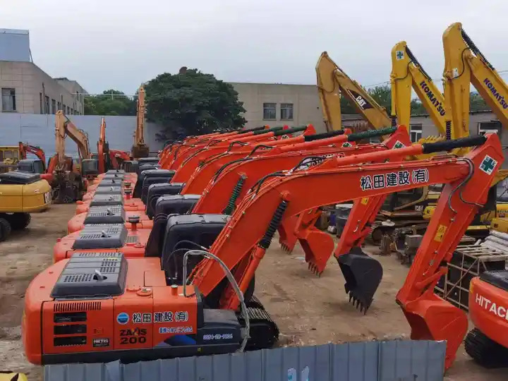 Japan Made Used Excavator Hitachi Ex200-1,Ex200 With Good Condition And Best Price Excavator Machine in Shanghai - Bæltegravemaskine: billede 3 Japan Made Used Excavator Hitachi Ex200-1,Ex200 With Good Condition And Best Price Excavator Machine in Shanghai - Bæltegravemaskine: billede 3