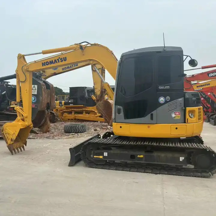 Japan Surplus Backhoe Excavator Komatsu Pc78us Pc60 Tracked Excavator With Blade Dozer For The Philippines In Shanghai - Bæltegravemaskine: billede 2 Japan Surplus Backhoe Excavator Komatsu Pc78us Pc60 Tracked Excavator With Blade Dozer For The Philippines In Shanghai - Bæltegravemaskine: billede 2