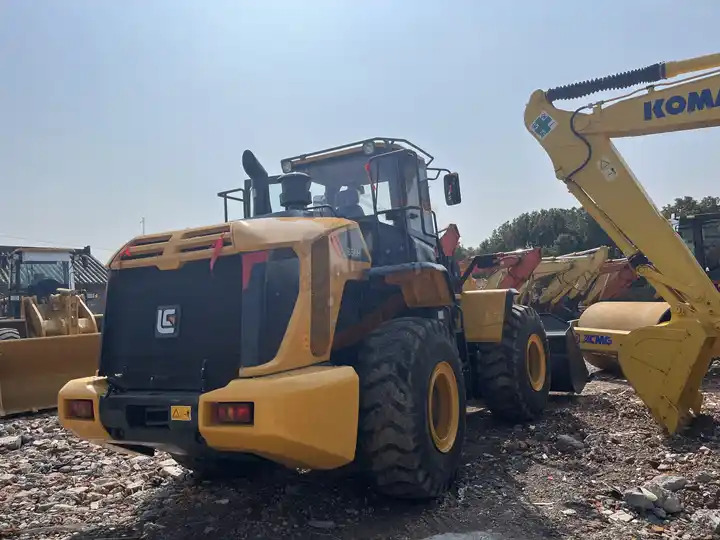 Original China LiuGong Wheel Loader new arrival  856H in Good Condition with free shipping - Gummihjulslæsser: billede 5 Original China LiuGong Wheel Loader new arrival  856H in Good Condition with free shipping - Gummihjulslæsser: billede 5