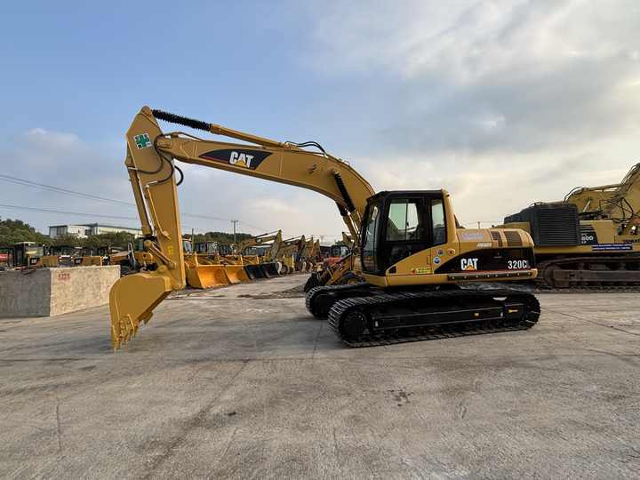 Selling Original Japanese Second-hand Cat 320C Excavator 20 Tons Caterpillar 320CL Excavator at Low Price - Bæltegravemaskine: billede 2 Selling Original Japanese Second-hand Cat 320C Excavator 20 Tons Caterpillar 320CL Excavator at Low Price - Bæltegravemaskine: billede 2