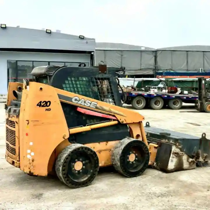 Used Case 420 Backhoe Loader Used Skid Steer Loader CASE 430 CASE 440 - Skridstyret minilæsser: billede 4 Used Case 420 Backhoe Loader Used Skid Steer Loader CASE 430 CASE 440 - Skridstyret minilæsser: billede 4