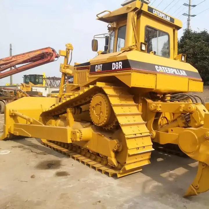 Used Caterpillar bulldozer CAT D8R on sale - Bulldozer: billede 1 Used Caterpillar bulldozer CAT D8R on sale - Bulldozer: billede 1