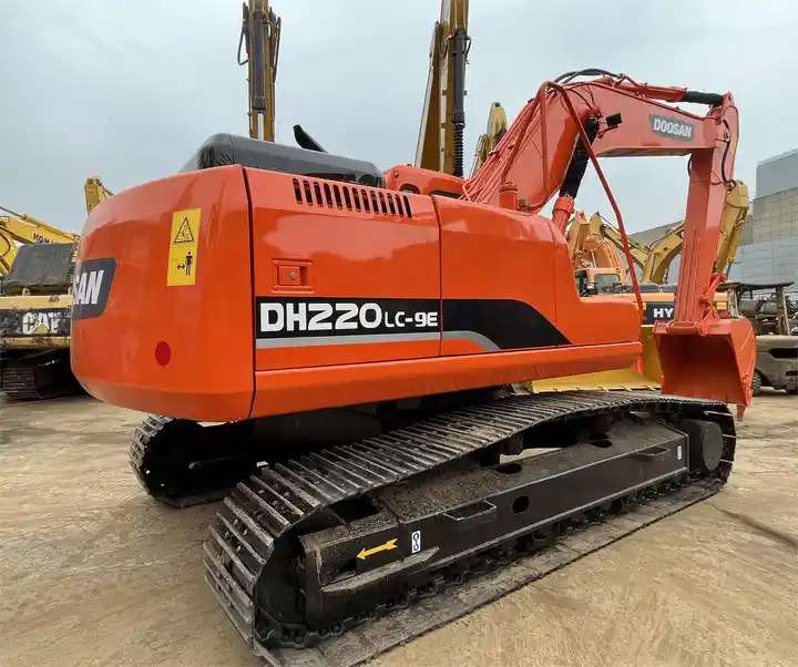 Used original Korea Doosan 20 ton excavator with cheap price and good condition DOOSAN Dx220LC-9e - Bæltegravemaskine: billede 2 Used original Korea Doosan 20 ton excavator with cheap price and good condition DOOSAN Dx220LC-9e - Bæltegravemaskine: billede 2