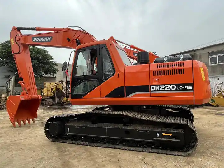 Used original Korea Doosan 20 ton excavator with cheap price and good condition DOOSAN Dx220LC-9e - Bæltegravemaskine: billede 3 Used original Korea Doosan 20 ton excavator with cheap price and good condition DOOSAN Dx220LC-9e - Bæltegravemaskine: billede 3