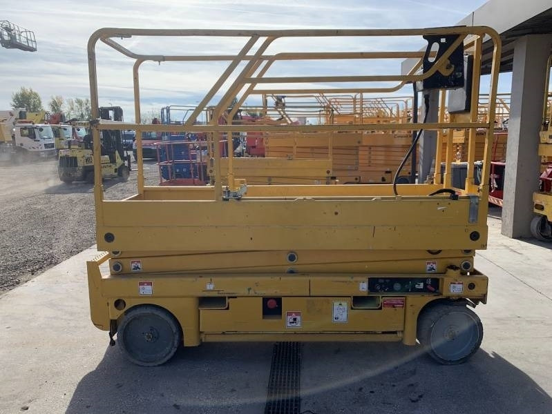 Haulotte Compact 8 - 8m, electric - Sakselift: billede 4 Haulotte Compact 8 - 8m, electric - Sakselift: billede 4