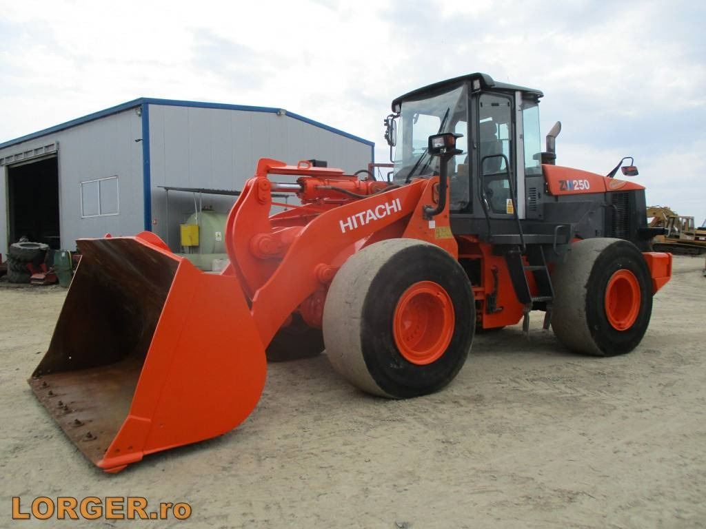 Hitachi ZW 250 - Gummihjulslæsser: billede 1 Hitachi ZW 250 - Gummihjulslæsser: billede 1