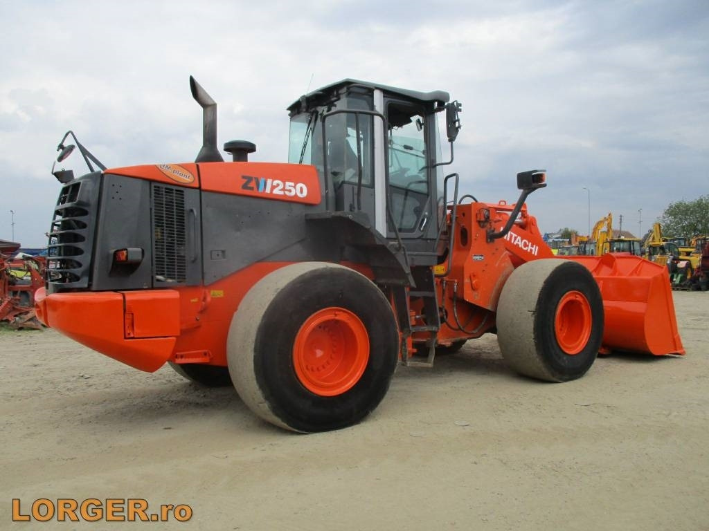 Hitachi ZW 250 - Gummihjulslæsser: billede 3 Hitachi ZW 250 - Gummihjulslæsser: billede 3