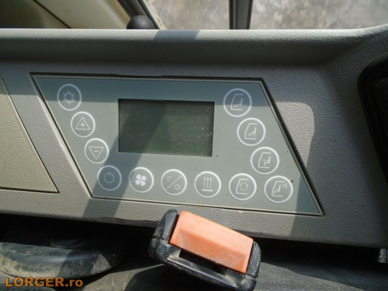 Bæltegravemaskine Liebherr R 900 C: billede 10