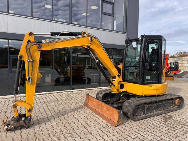 Cat 305 E2 - only 905 hours! - Minigravemaskine: billede 1 Cat 305 E2 - only 905 hours! - Minigravemaskine: billede 1