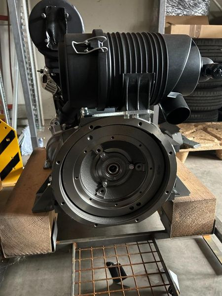 Yanmar 3TNV76 18,2kW @ 3200 U/min-1 - Motor for Entreprenørmaskin: billede 4 Yanmar 3TNV76 18,2kW @ 3200 U/min-1 - Motor for Entreprenørmaskin: billede 4