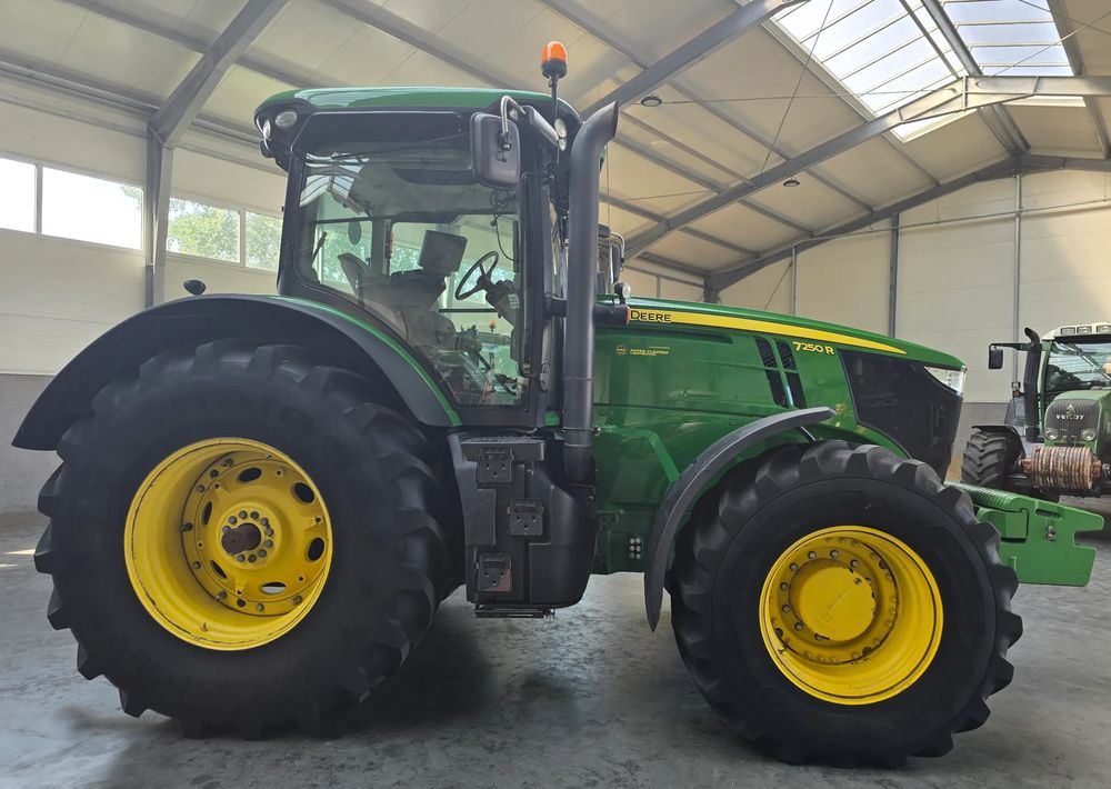 John Deere 7250R - Traktor: billede 4 John Deere 7250R - Traktor: billede 4