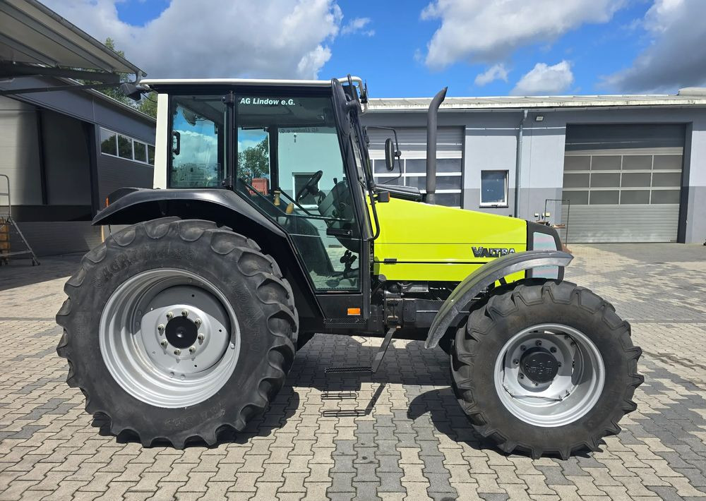 Valtra 800 - Traktor: billede 5 Valtra 800 - Traktor: billede 5