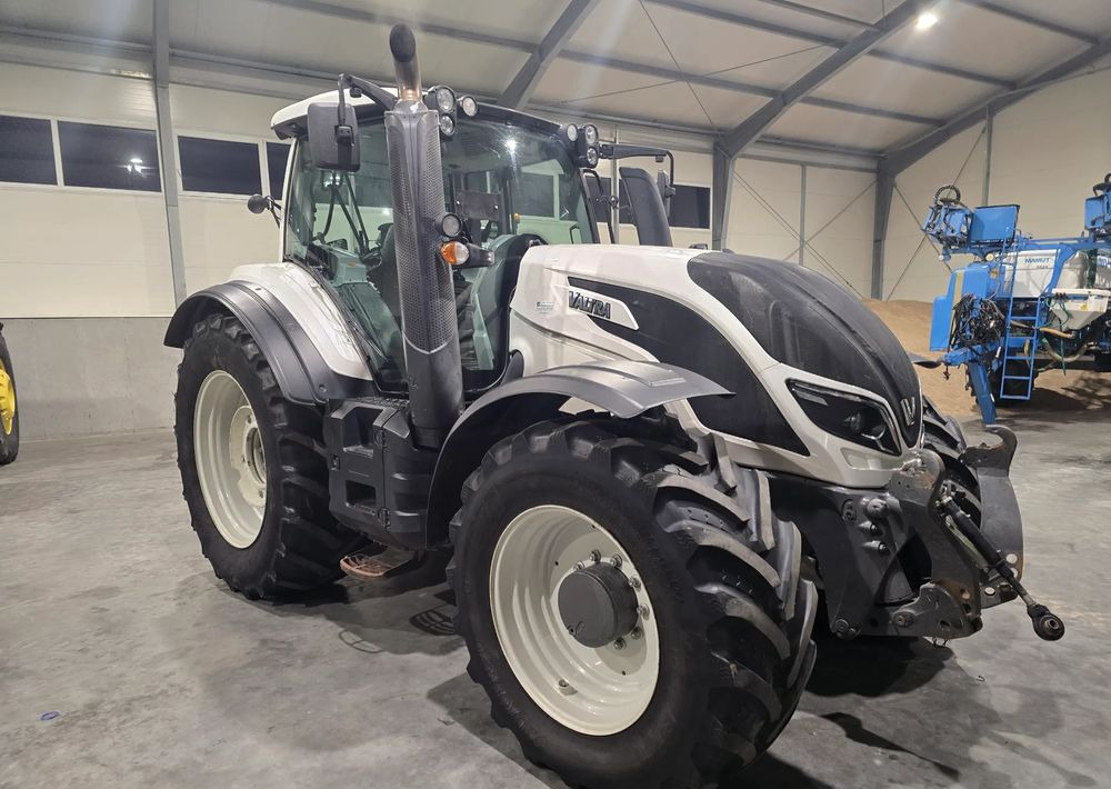 Valtra T 174S - Traktor: billede 1 Valtra T 174S - Traktor: billede 1