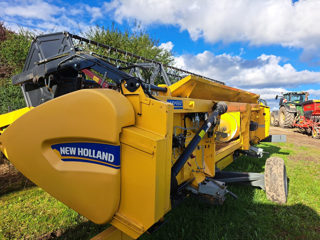 NEW HOLLAND TC 5.90 - Mejetærsker: billede 4 NEW HOLLAND TC 5.90 - Mejetærsker: billede 4