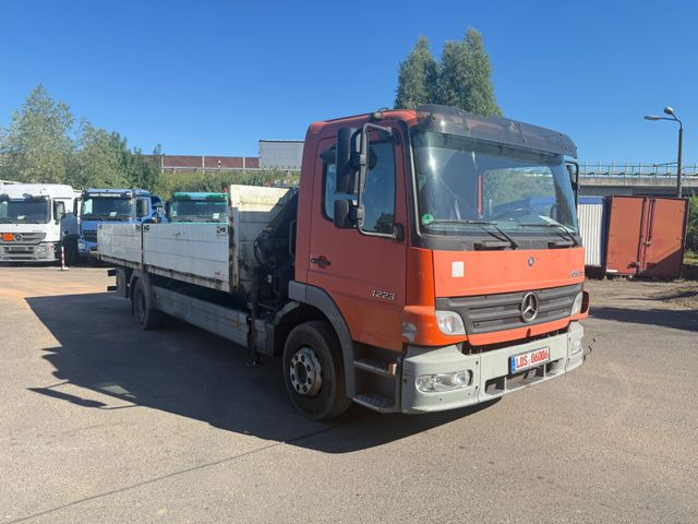 Mercedes-Benz Atego 1223 mit Kran MKG HLK 76 - Lastbil med lad, Lastbil med kran: billede 2 Mercedes-Benz Atego 1223 mit Kran MKG HLK 76 - Lastbil med lad, Lastbil med kran: billede 2