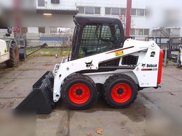 BOBCAT S450 - Skridstyret minilæsser: billede 1 BOBCAT S450 - Skridstyret minilæsser: billede 1